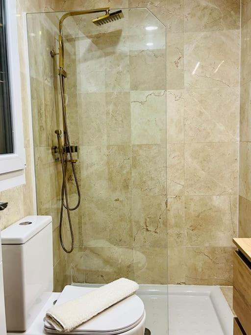 New Luxurious Studio With Patio/Center Appartement Málaga Buitenkant foto